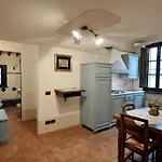 Terre Del Cantico Aparthotel