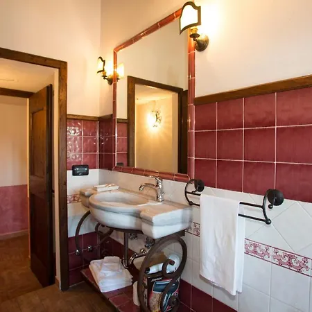 Aparthotel Terre Del Cantico 3*