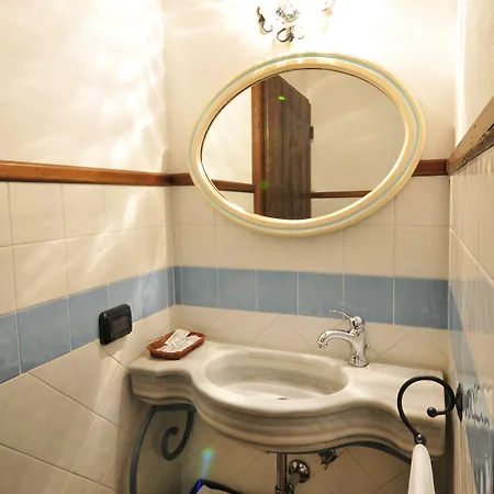 Terre Del Cantico アパートホテル スペッロ