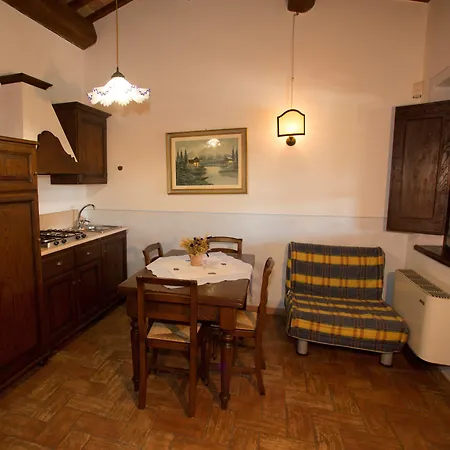 Terre Del Cantico アパートホテル 3*